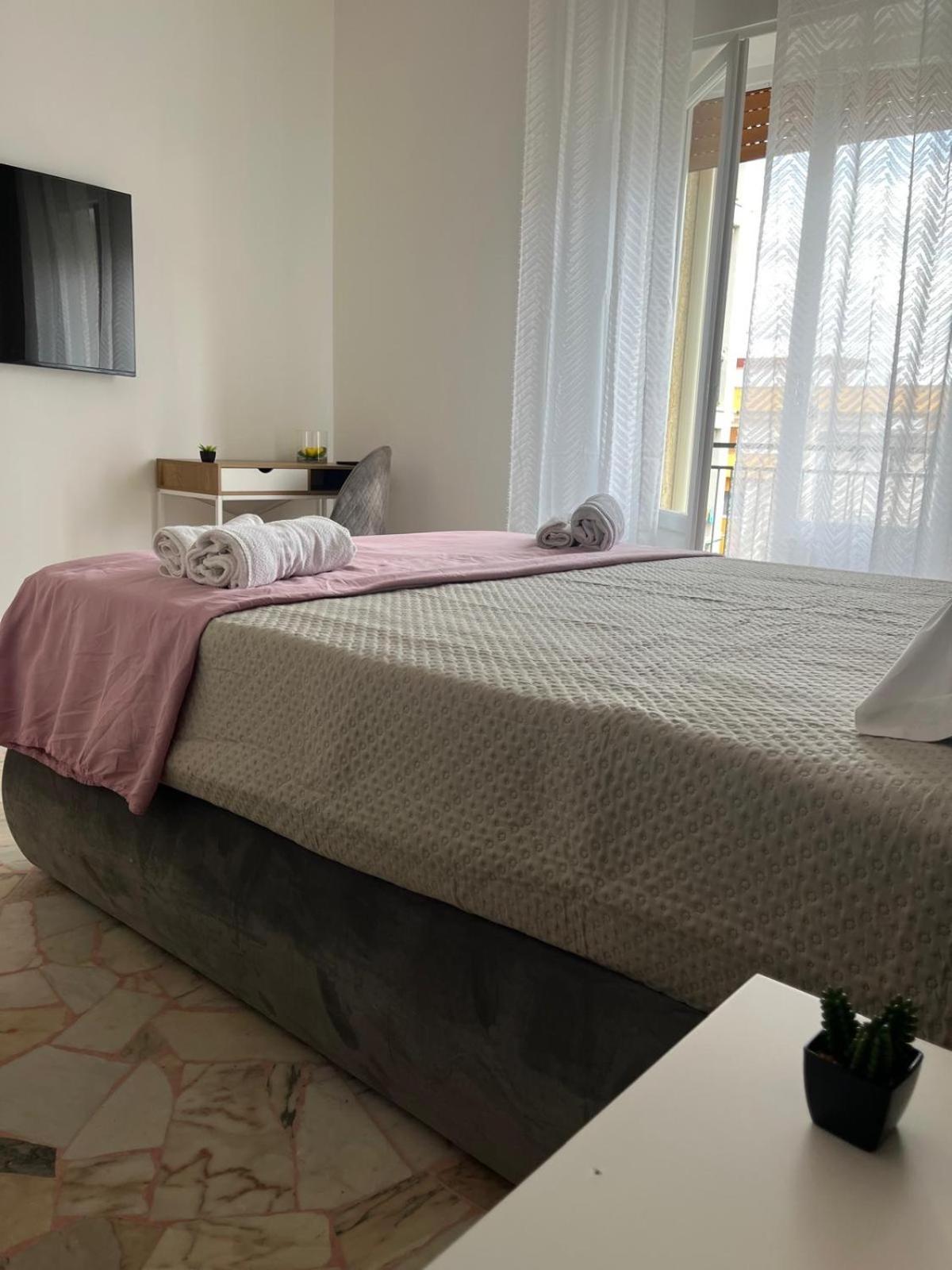 Labanca'S Comfort Rooms Matera Bagian luar foto