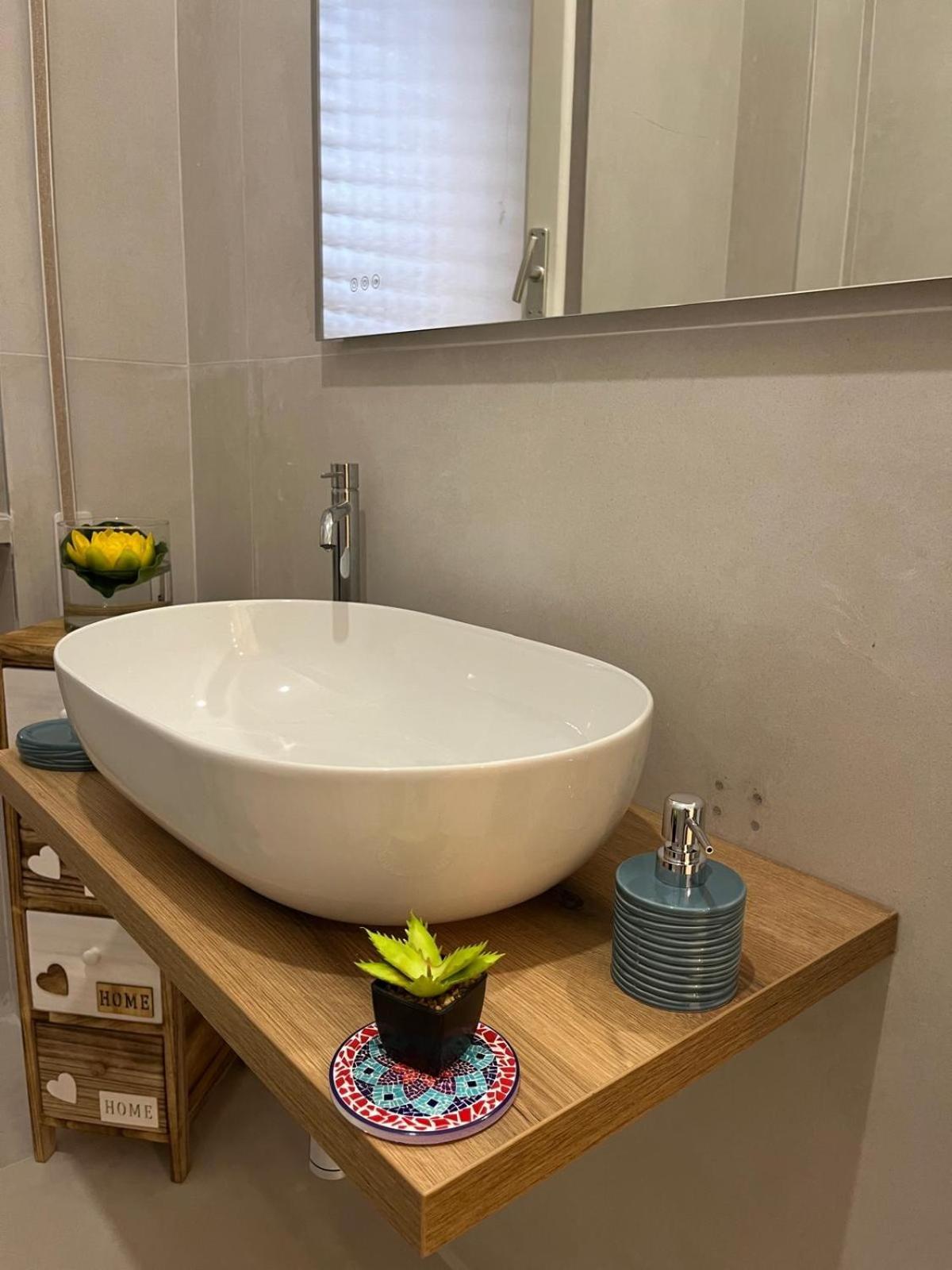 Labanca'S Comfort Rooms Matera Bagian luar foto
