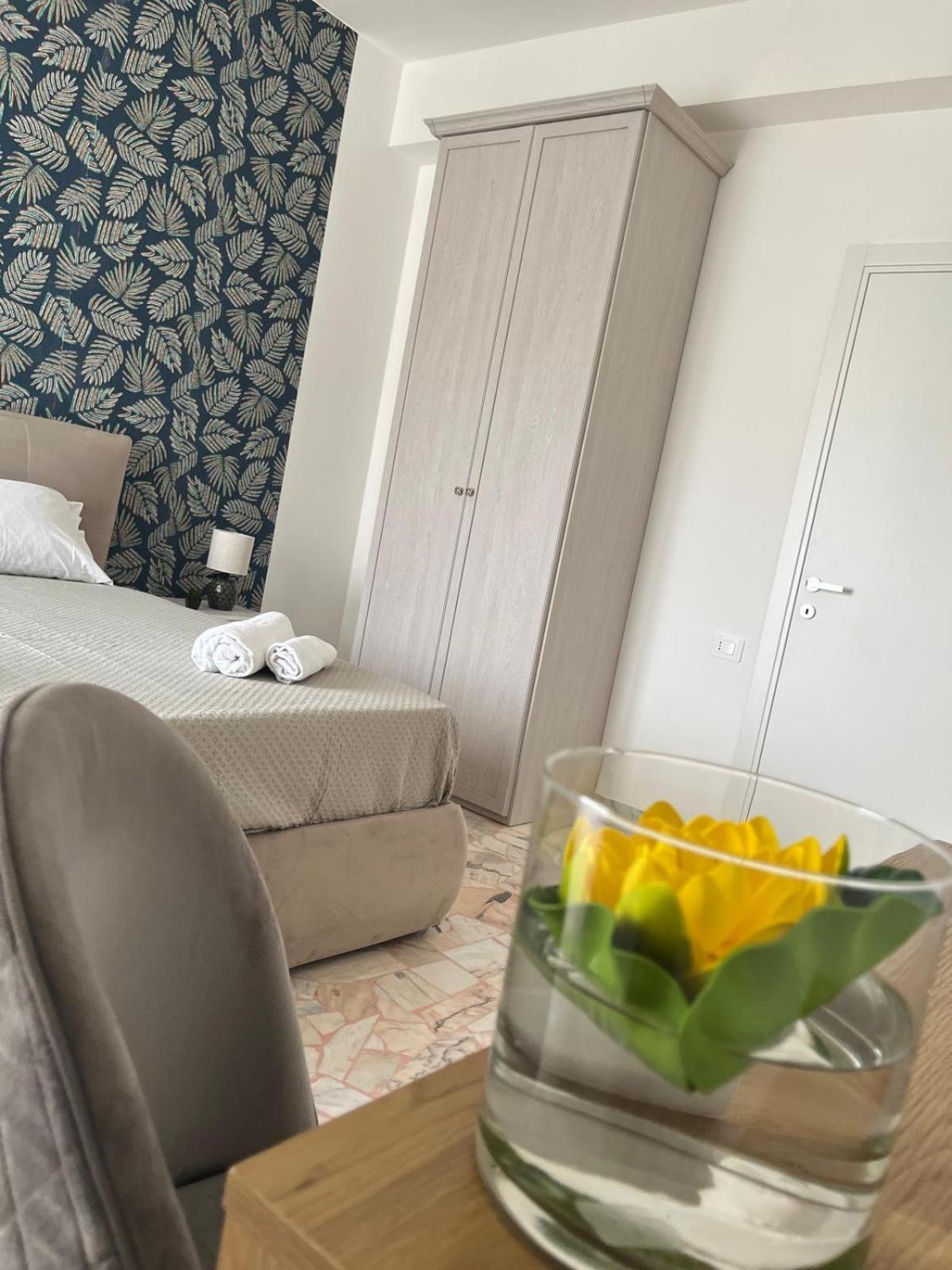 Labanca'S Comfort Rooms Matera Bagian luar foto